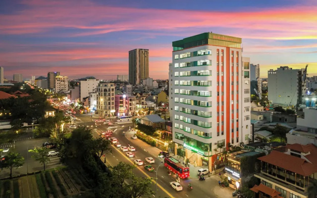 ELC Da Nang Hotel