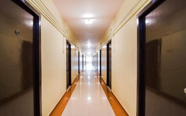 OYO Flagship 36422 Hotel Maruthi Gandhi Park