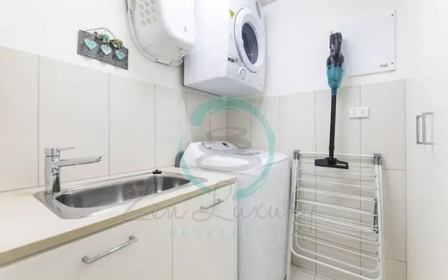 ZEN CROWN TOWERS - 3Bedroom Luxury Pad
