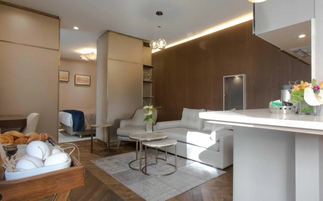 Noble22 Suites