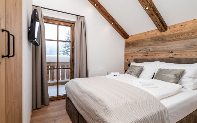 Luxurious Chalet in Katschberghöhe With Balcony