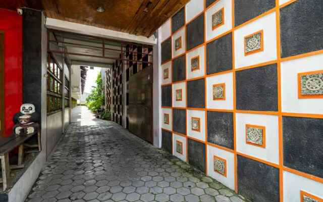 OYO 2684 Wisma Orange