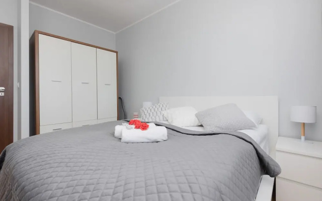 Warsaw Apartment Young City by Renters