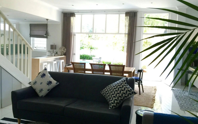 Cricklewood Place Luxury Holiday Homes