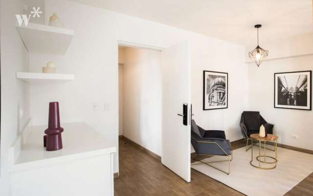w Spacious and Classy 2BR in Miraflores