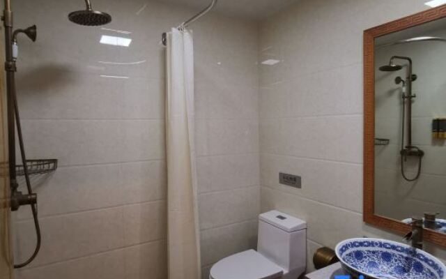 Homeinn Pebble Hotel (Beijing Qianmen Pedestrian Street)