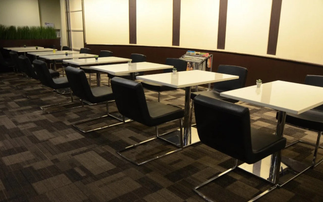 First Cabin Midousuji - Namba