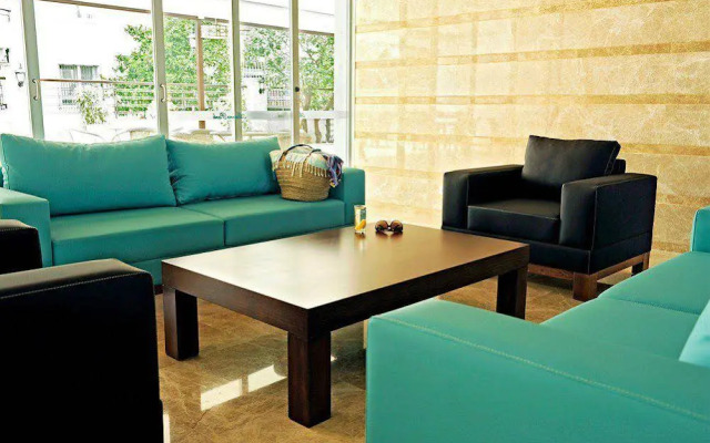 Almera Apart Hotel