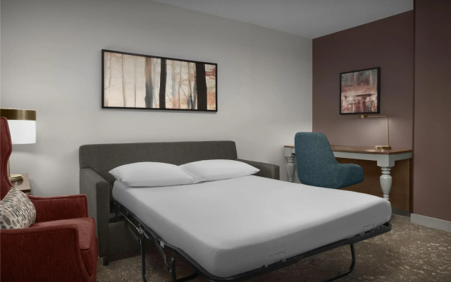 Hilton Garden Inn Westbury