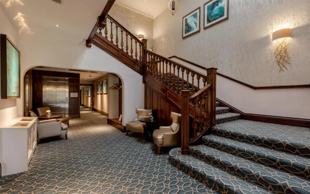 Western House Hotel