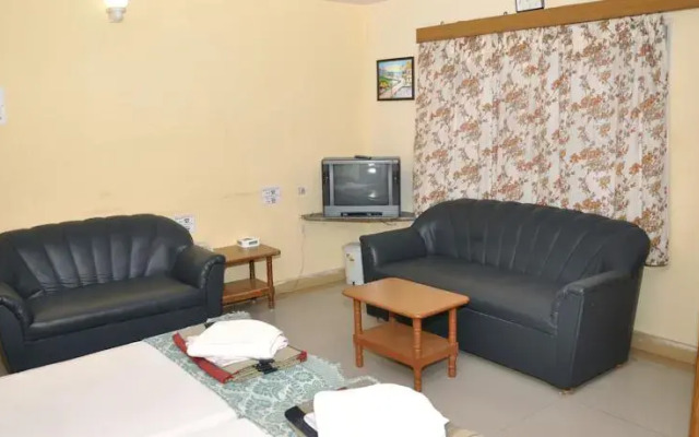 Hotel Madhuram