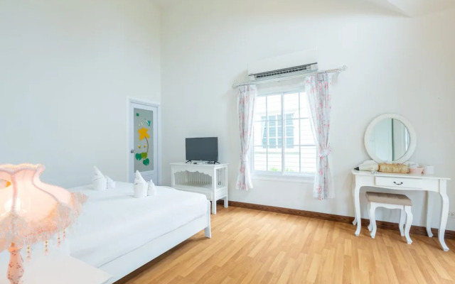 Sakarin Valley Resort & Restaurant