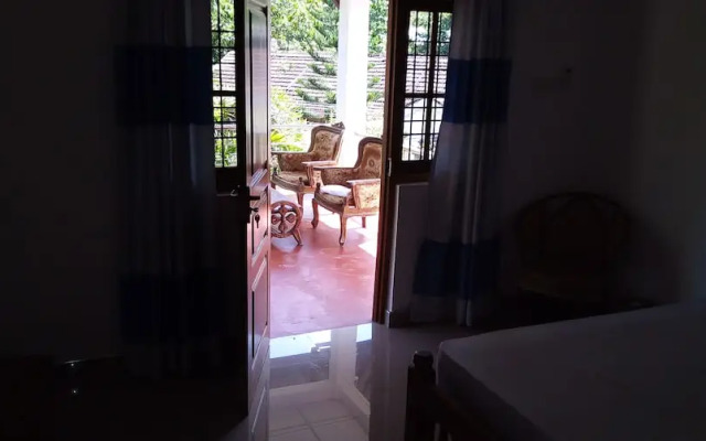 Senuri Home stay