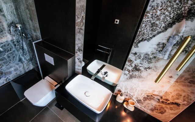 Crystal Holiday Residence II