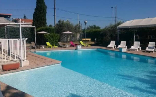 The Originals Access, Hostellerie des Pins