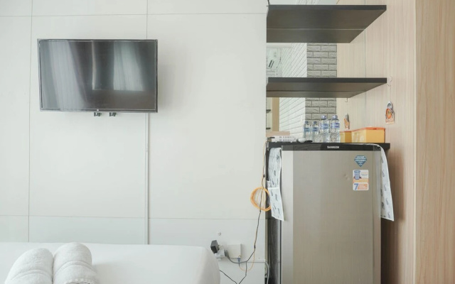 Minimalist Studio Room At Tree Park City Cikokol Apartment – Guest Rooms – Tangerang