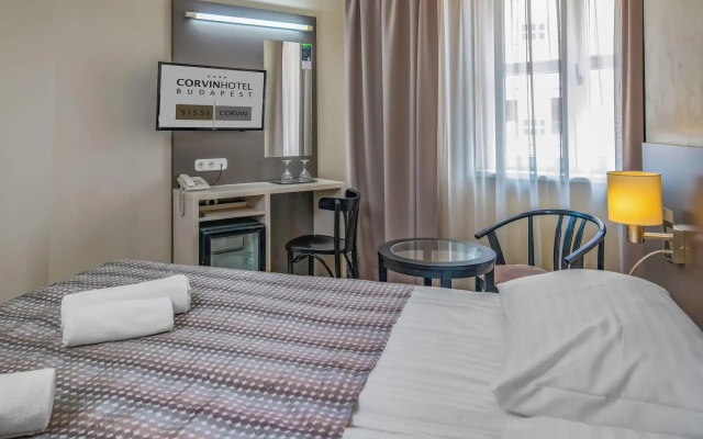 Corvin Hotel