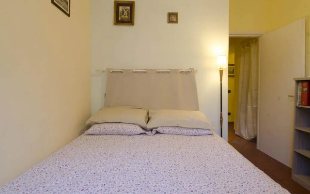 Apartment With one Bedroom in Roma, With Enclosed Garden and Wifi