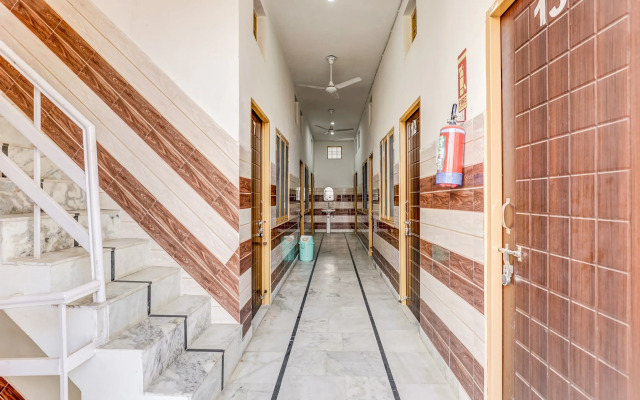 Spot On Dehra Sabri Hotel