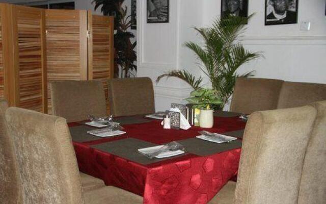 Bjorne Suites