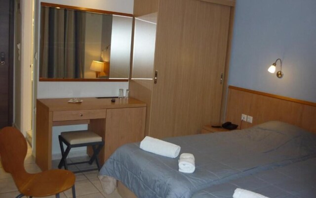 Diros Hotel