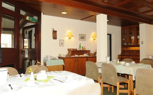 Hotel Rheingauer Tor
