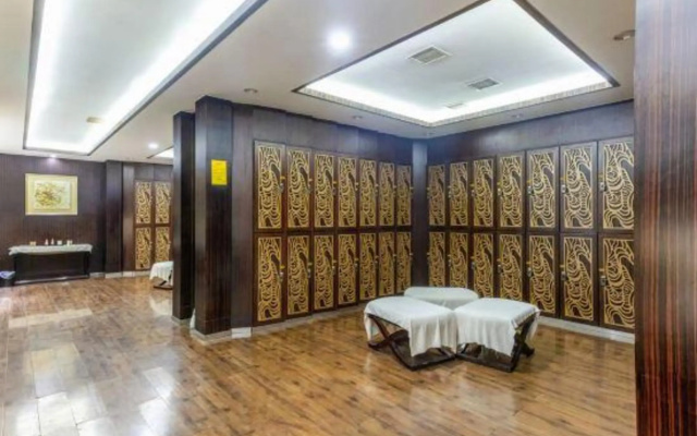 Huasheng Hotel
