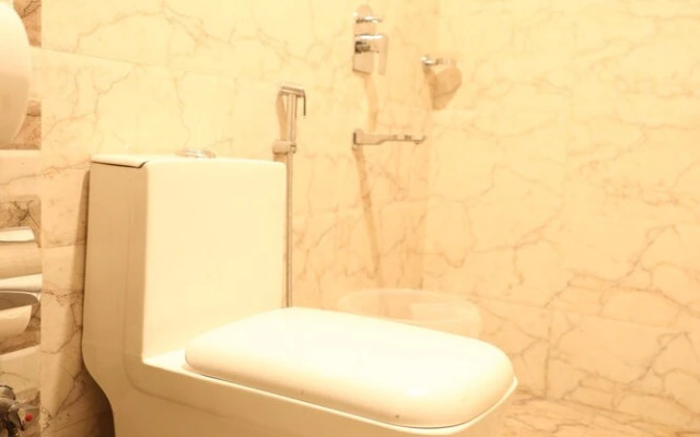 Arch Farmhouse Inn NH 8