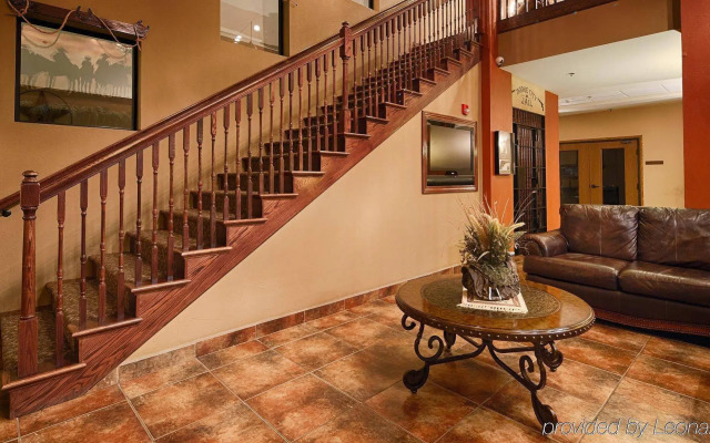 Best Western Plus Country Inn & Suites