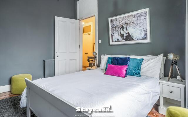 Stunning Artistic Hideout Perfect for family