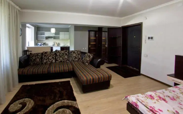 Akv Appartments at Shevchenko 129