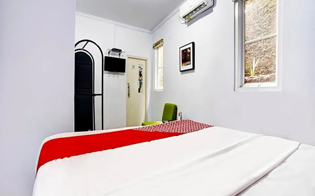 OYO 90237 Ar 20 Guest House Syariah