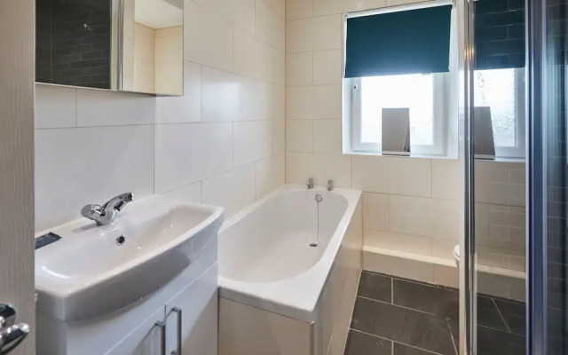 Host Stay The Garret Suite