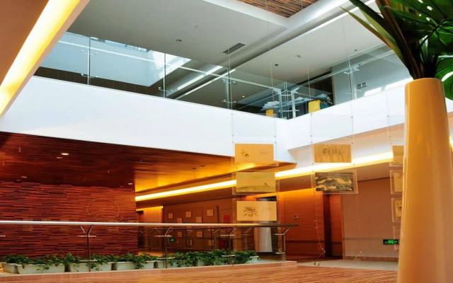 U Hotel