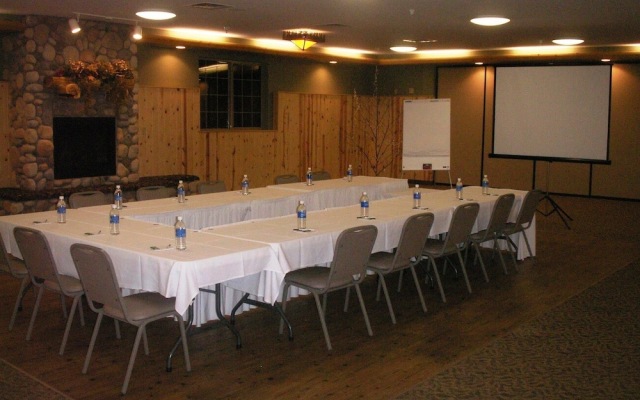 Whitefish Lodge and Suites