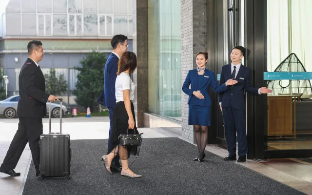 Mehood Lestie International Hotel Nancun Wanbo Metro Station Branch
