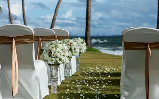 Reefs Edge Hotel
