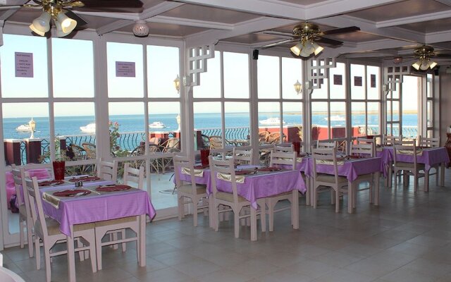 Nemo Dive Club & Hotel