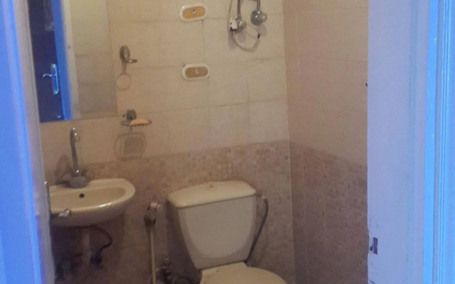 Pyramids Plateau Inn