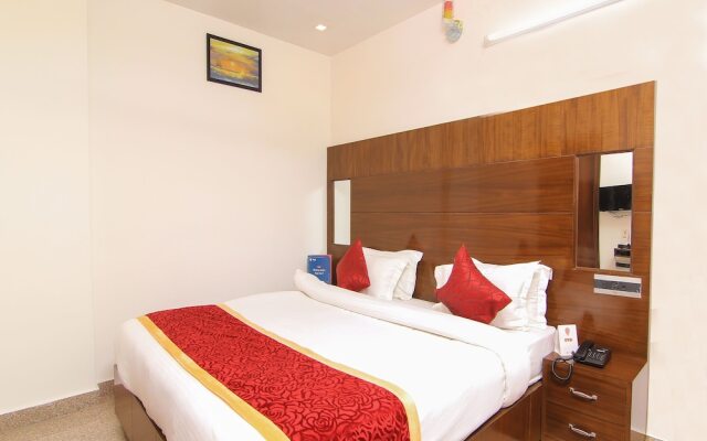 OYO 10073 Hotel Arsh Residency