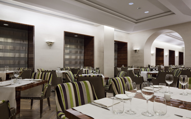 UNA HOTELS Decò Roma