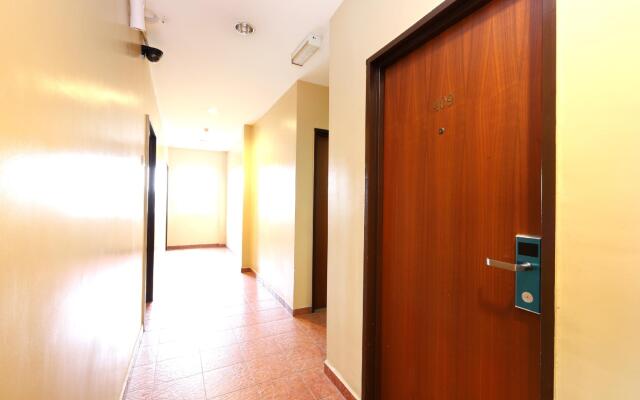 Super OYO 447 Comfort Hotel Meru