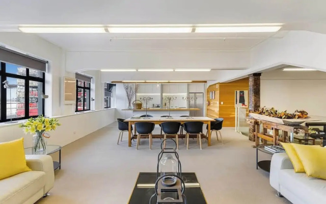 Ensuite Room In Unique K Road Apartment