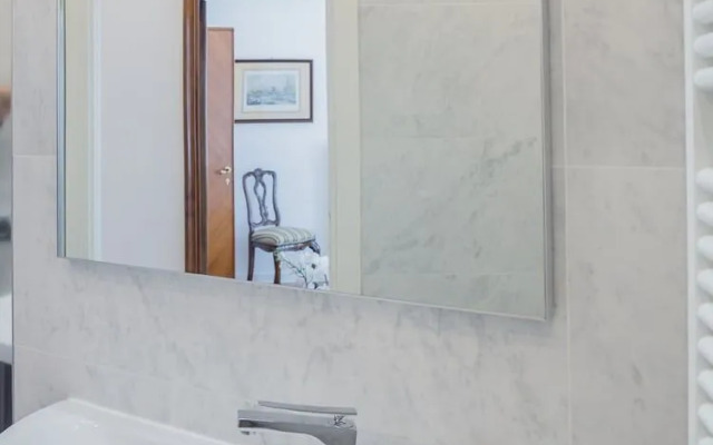 Luxury Apartment On Grand Canal