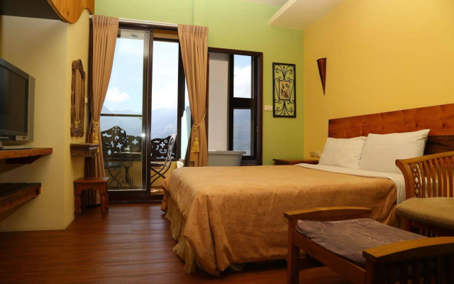 Margaret Garden Villa