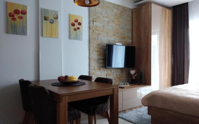 Apartment Deluxe Sunny Valley Milmari S8