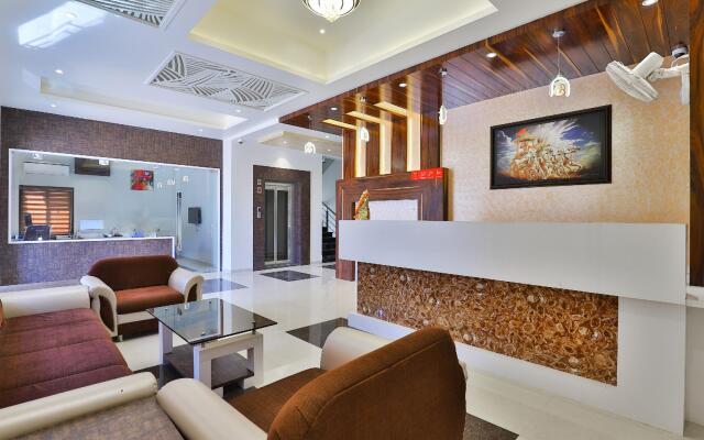 OYO 23174 Hotel Parth Inn