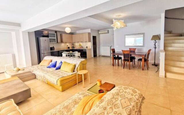 Suite Fleria with private beach