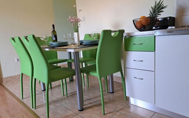 Apartment in Kastel Stafilic Near the sea