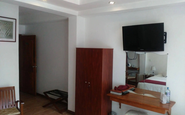 Midky Hotel